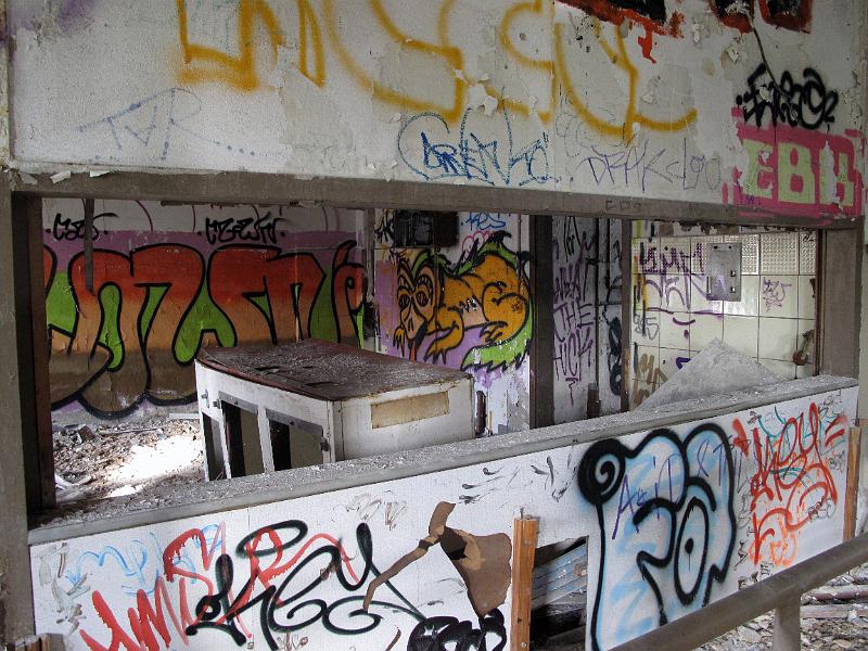 V & B, Dresden (53).JPG - Kantine